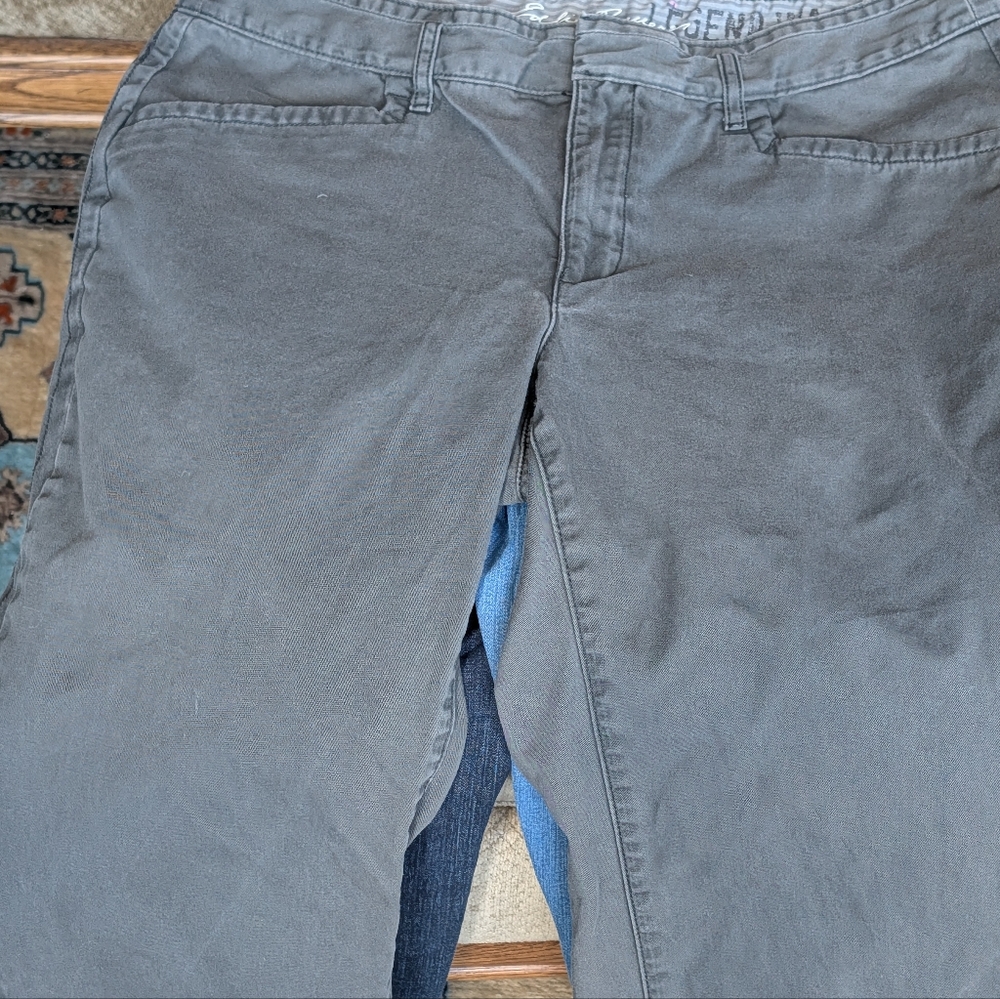 Eddie Bauer Vintage Women's‎ Size 12 Capris Cotton Bluish Gray
